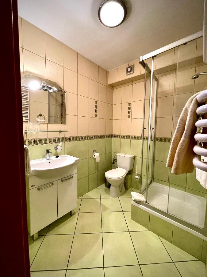 Hotel Dowhan Nowe Exteriör bild