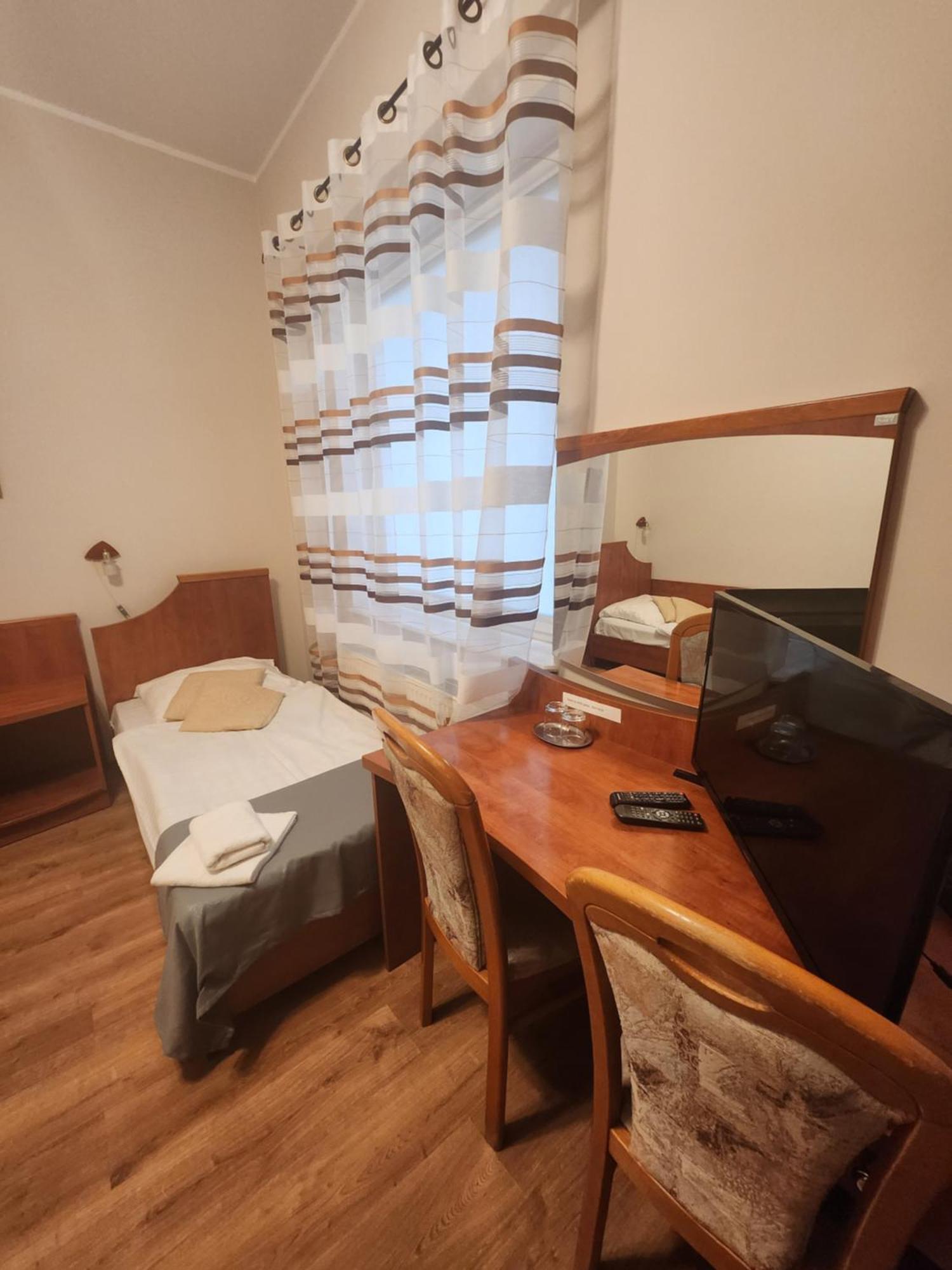 Hotel Dowhan Nowe Exteriör bild